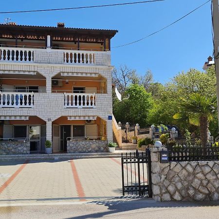 Apartments Nef Pinezići Екстериор снимка