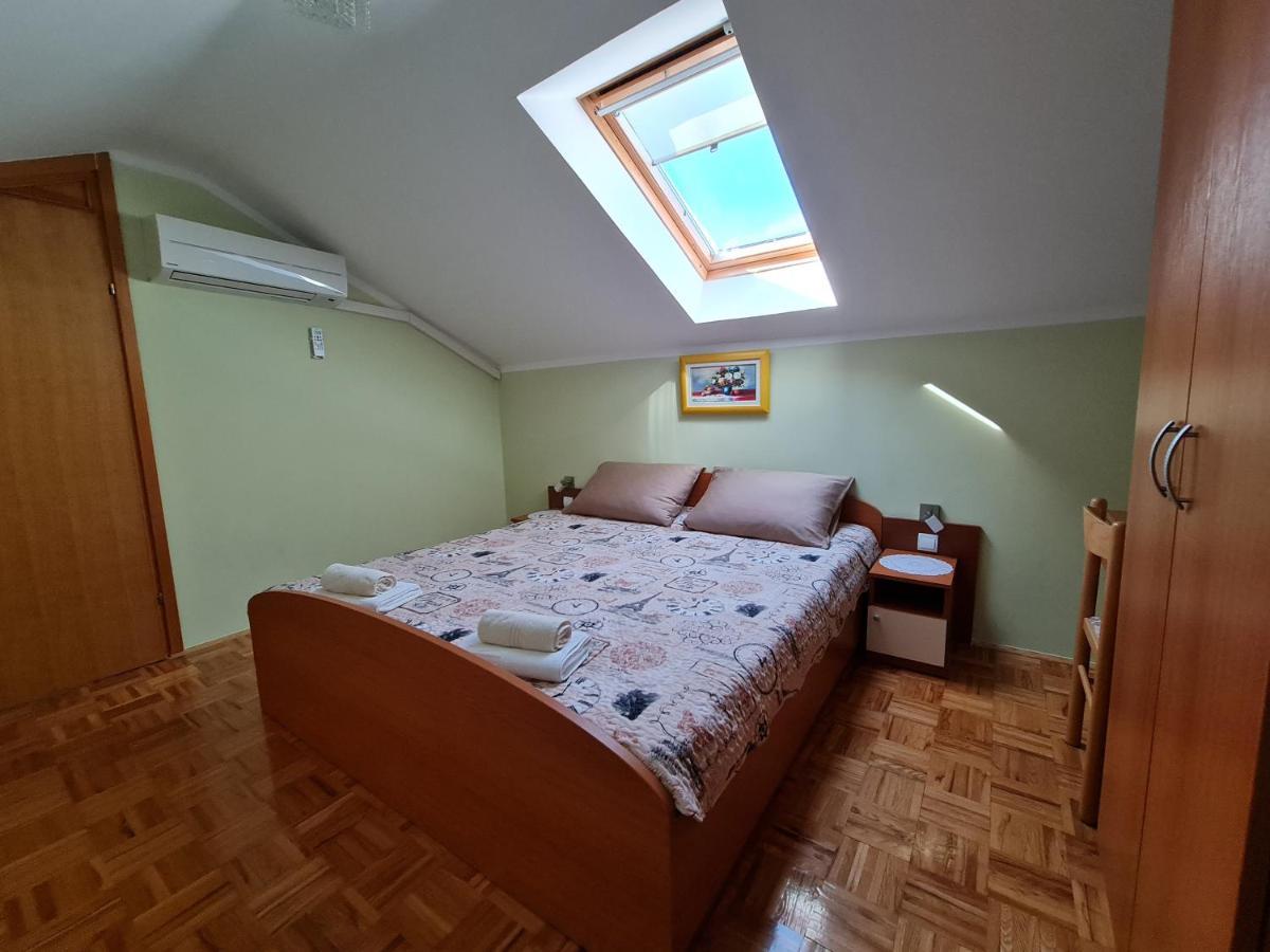 Apartments Nef Pinezići Екстериор снимка